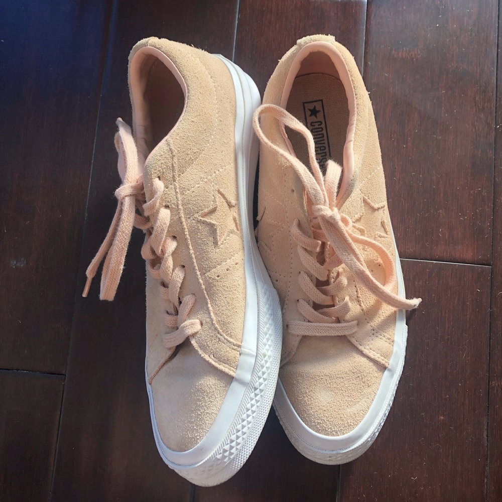 Converse - Pink Suede